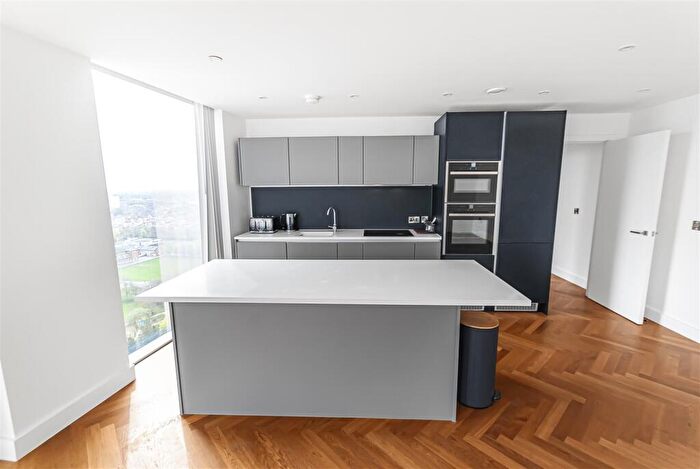 2 Bedroom Apartment To Rent In Owen Street, Manchester, M15