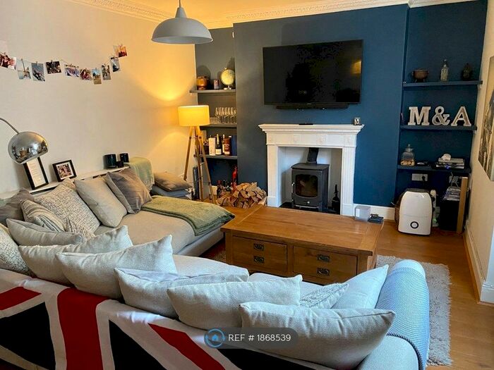 1 Bedroom Flat To Rent In Basement, Southville, Bristol, BS3