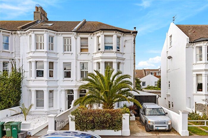 2 Bedroom Flat For Sale In Westbourne Gardens, Hove, East Sussex, BN3