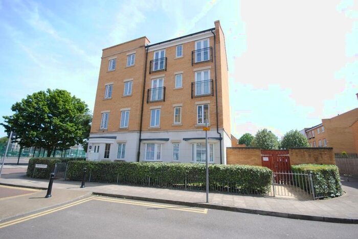 2 Bedroom Flat To Rent In Lynbrook Grove Peckham, SE15