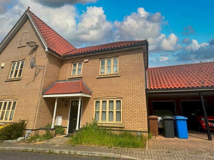 3 Bedroom Semi-Detached House To Rent In Tayberry Place, Ipswich, IP3