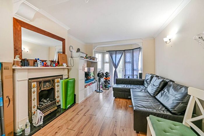 3 Bedroom Terraced House For Sale In Barnfield Avenue, North Kingston, Kingston Upon Thames, KT2