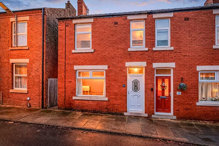 3 Bedroom Semi Detached House For Sale In Railway Street, Leyland, PR25