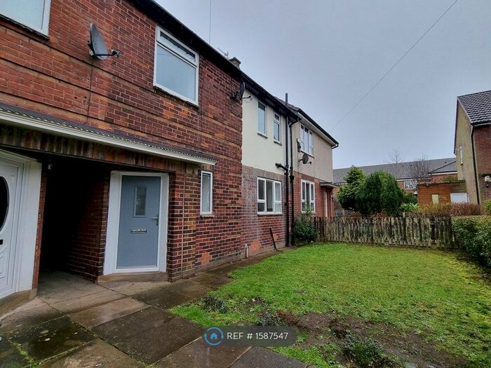 3 Bedroom Terraced House To Rent In Cavendish Road, Rochdale, OL11