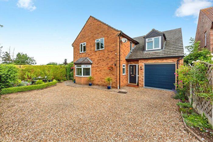 4 Bedroom Detached House For Sale In Waterloo Paddock, Leadenham, Lincoln, LN5