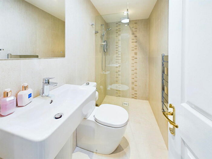 4 Bedroom Detached House For Sale In Noel Gate, Aughton, L39