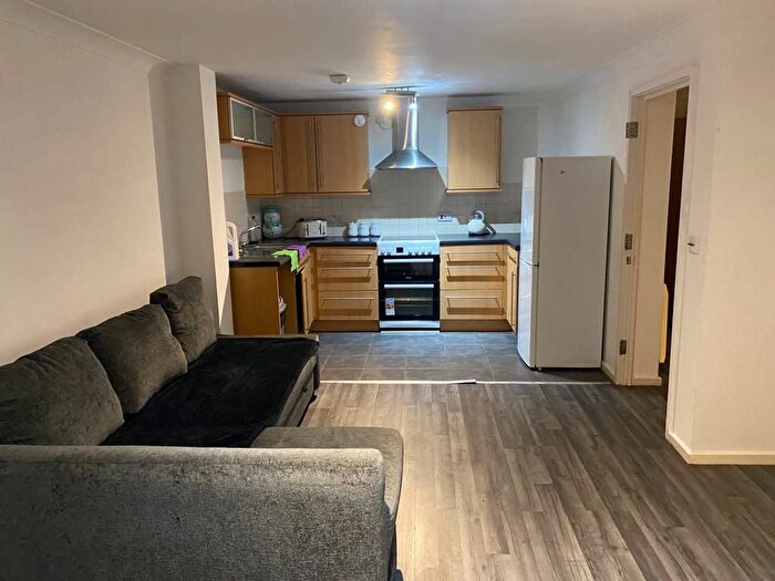 1 Bedroom Flat To Rent In St. Giles Close, Hounslow, TW5