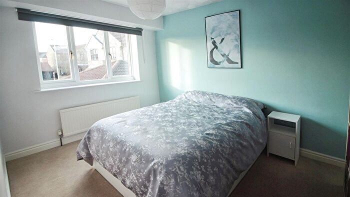 4 Bedroom Detached House For Sale In Stonecroft, Stanley, Wakefield, WF3