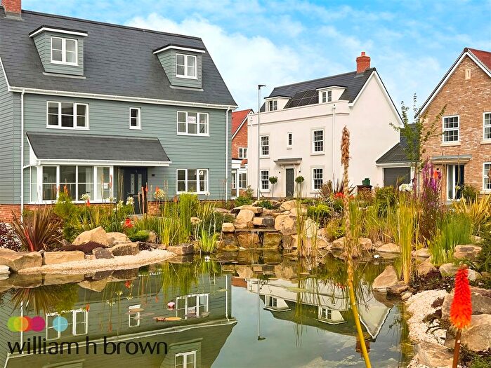 5 Bedroom Property To Rent In Windermere Way, Hanningfield Park, Rettendon Common, CM3