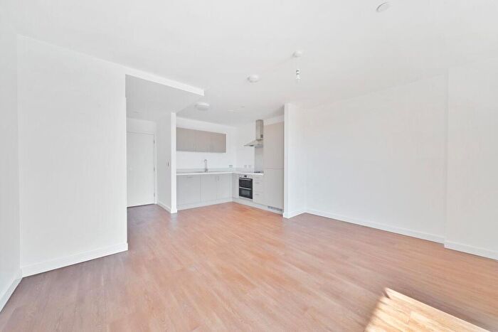 1 Bedroom Flat To Rent In Abbey Road, Barking, IG11