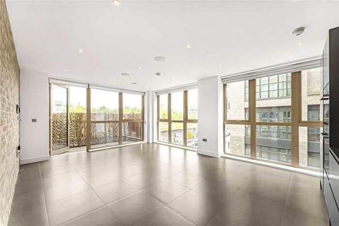 1 Bedroom Flat To Rent In Meldola Yard, London, E9