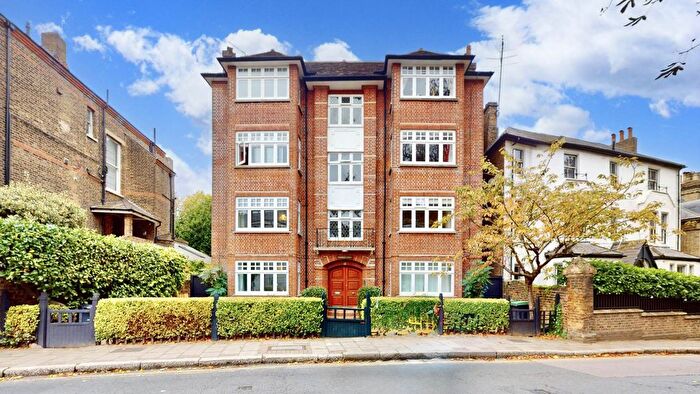 2 Bedroom Flat To Rent In Southwood Lane, Highgate, N6