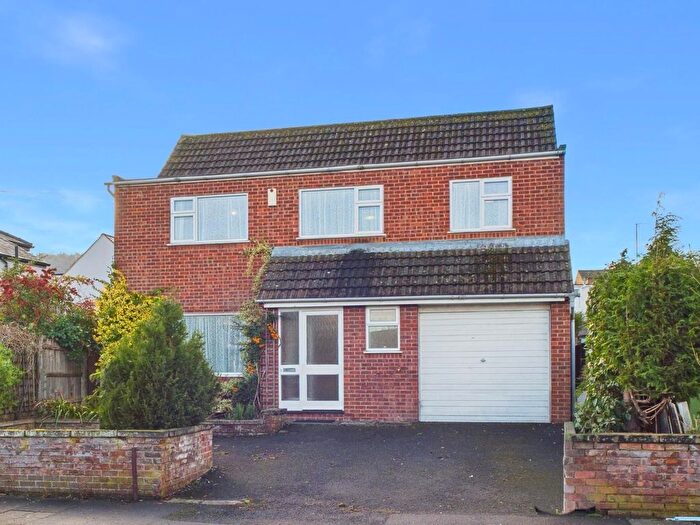 4 Bedroom Detached House For Sale In Westbury Road, Leckhampton, Cheltenham, GL53