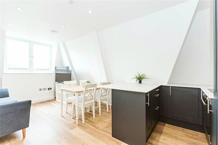 4 Bedroom Flat To Rent In Westbourne Grove, Bristol, BS3