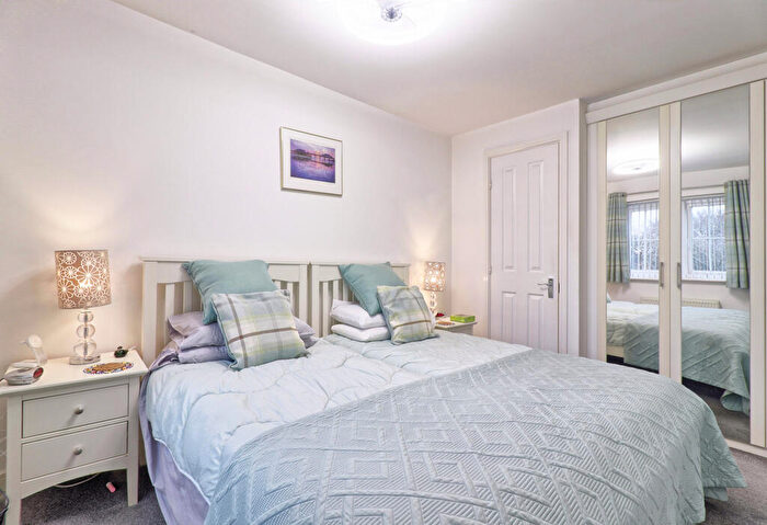 3 Bedroom Semi-Detached House For Sale In Temple Way, Rayleigh, Essex, SS6