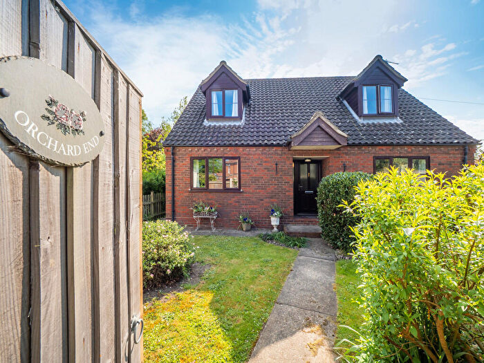5 Bedroom Chalet For Sale In Fakenham Road, Bintree, NR20