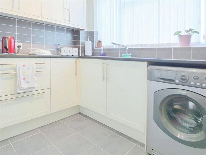 1 Bedroom Apartment For Sale In Chichester Court, Rustington, Littlehampton, BN16