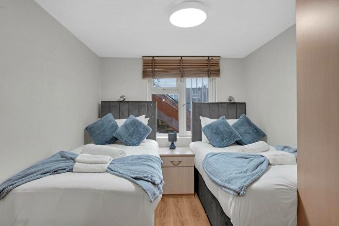 1 Bedroom Serviced Apartments To Rent In Castlewood Road, London, N16