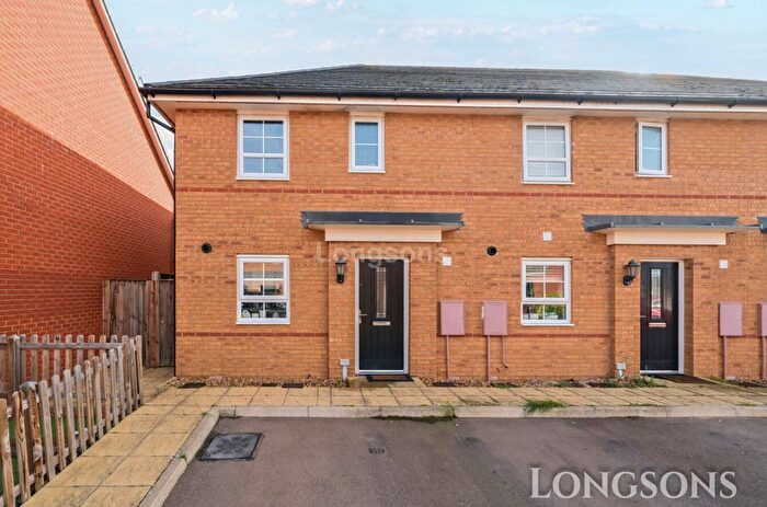 3 Bedroom End Of Terrace House For Sale In Viking Drive, Griston, IP25
