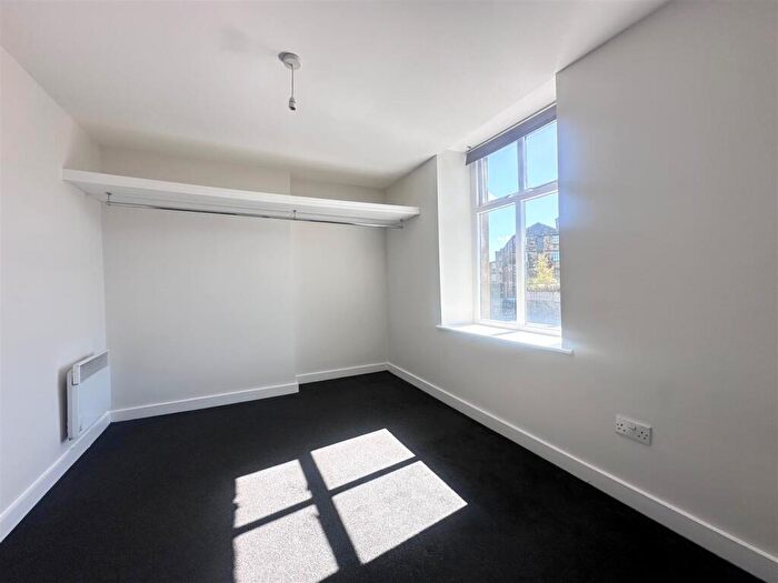 1 Bedroom Flat To Rent In Westgate, Burnley, BB11