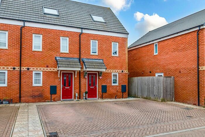 3 Bedroom End Of Terrace House For Sale In Orbell Avenue, Little Wratting, Haverhill, CB9