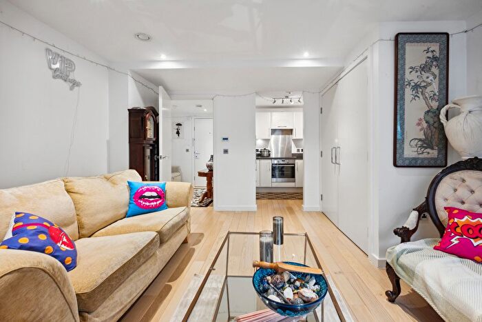 1 Bedroom Flat To Rent In Britannia Walk, Hoxton, N1