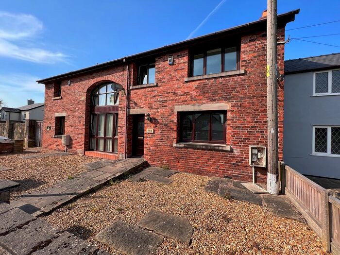 3 Bedroom Terraced House To Rent In Chain House Lane, Whitestake, Preston, PR4