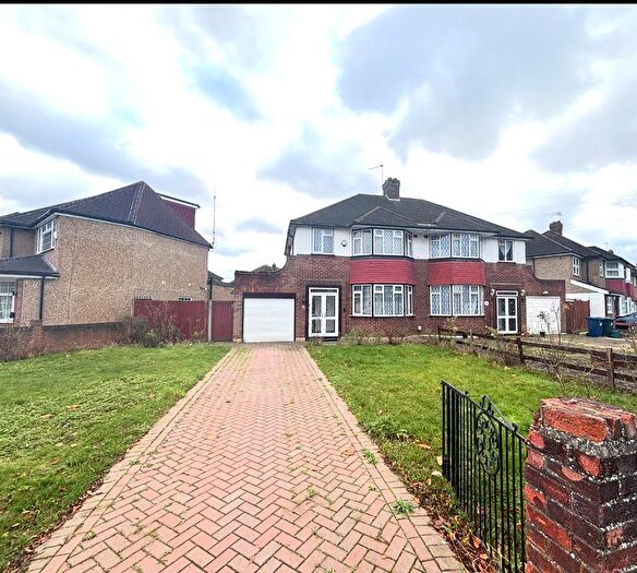 3 Bedroom Semi-Detached House To Rent In Tangmere Gardens, Northolt, UB5
