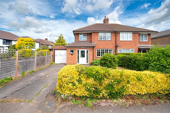 3 Bedroom Semi-Detached House For Sale In Stanmount Road, St. Albans, Hertfordshire, AL2