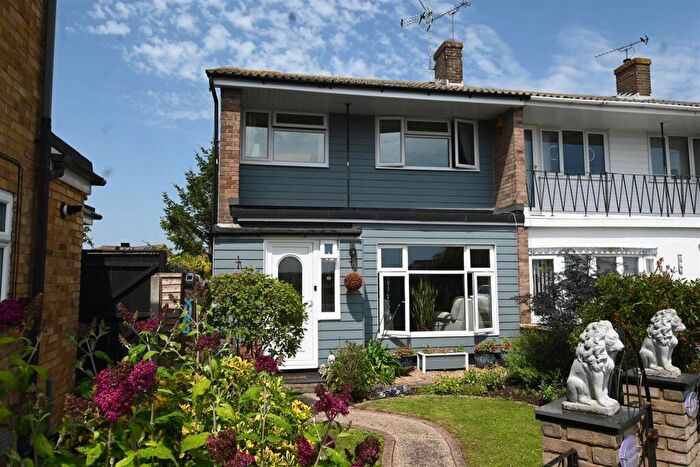 3 Bedroom House For Sale In Seafront Location - Furtherwick Road, Canvey Island, SS8