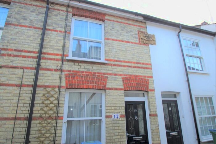 2 Bedroom Terraced House To Rent In Terrace Gardens, Watford, WD17