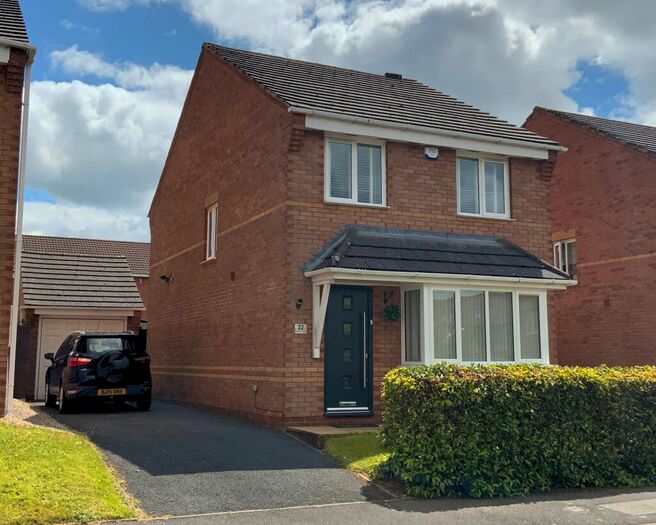 3 Bedroom Detached House For Sale In Woodcock Close, Birmingham, B31