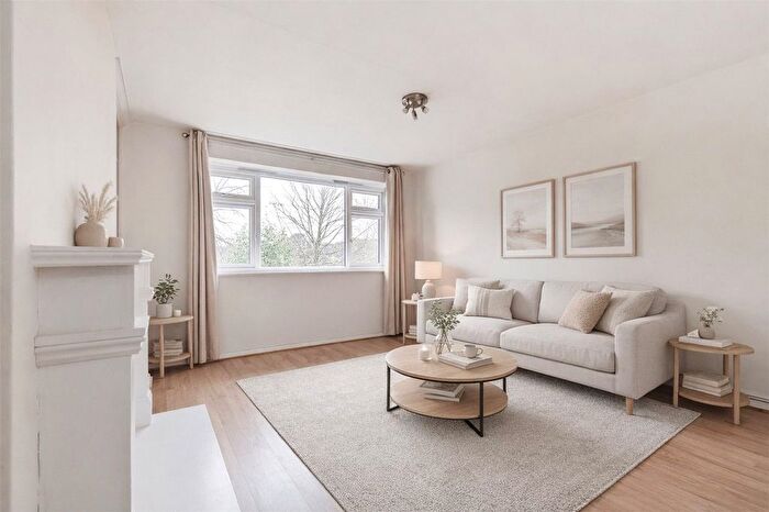 1 Bedroom Flat To Rent In John Clynes Court, Woodborough Road, London, SW15