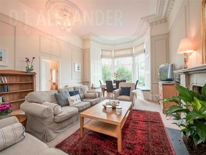 2 Bedroom Flat To Rent In Glencairn Crescent, Edinburgh, EH12