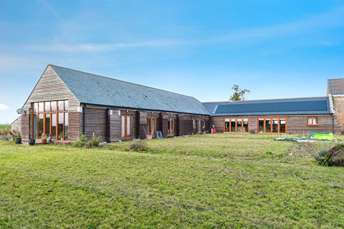 3 Bedroom Barn Conversion For Sale In Sixteen Foot Bank, Christchurch, Wisbech, PE14