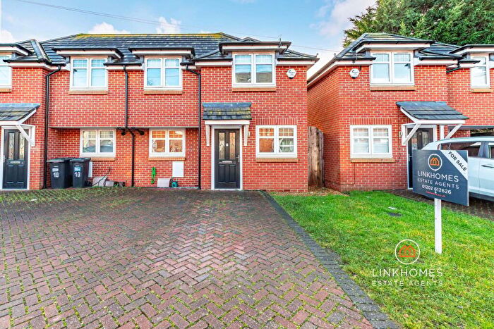 2 Bedroom Semi Detached House For Sale In Privet Road, Bournemouth, BH9