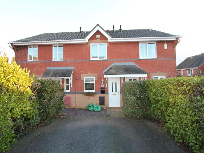2 Bedroom House To Rent In Showle Acre, Rhoose, Vale Of Glamorgan, CF62