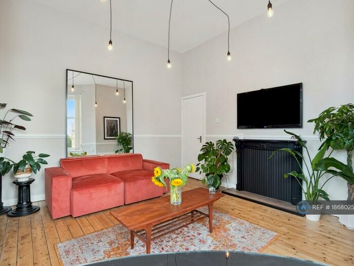 2 Bedroom Flat To Rent In Aitken Street, Glasgow, G31