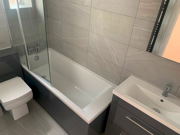 2 Bedroom Flat To Rent In Edinburgh Court, Wingerworth, S42