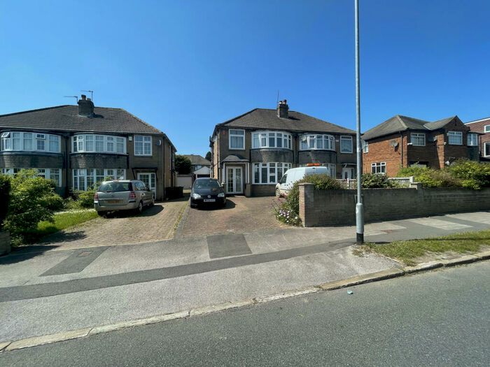 3 Bedroom Semi-Detached House To Rent In Carr Manor Road, Leeds, LS17