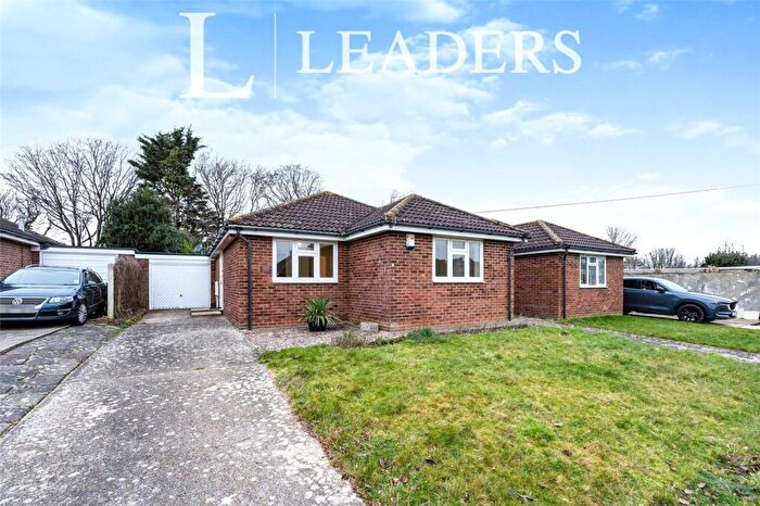 2 Bedroom Bungalow For Sale In Fircroft Crescent, Rustington, Littlehampton, BN16