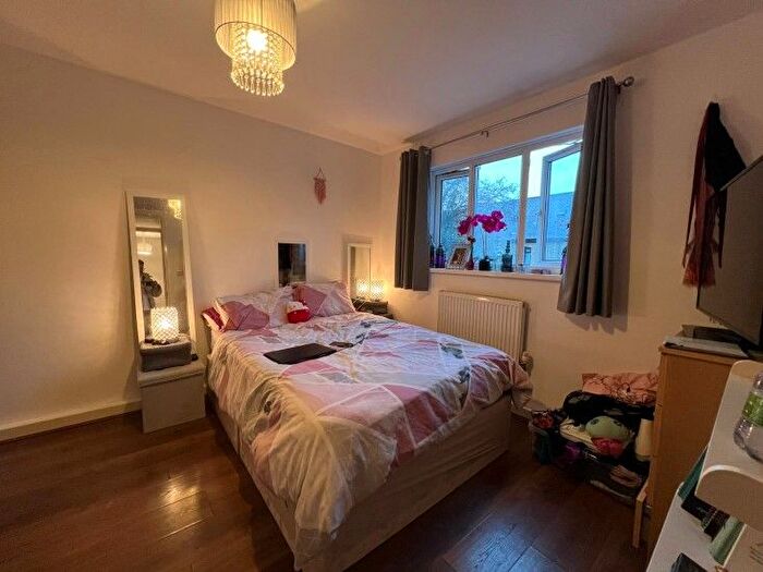 5 Bedroom Terraced House To Rent In Usher Road, London, E3