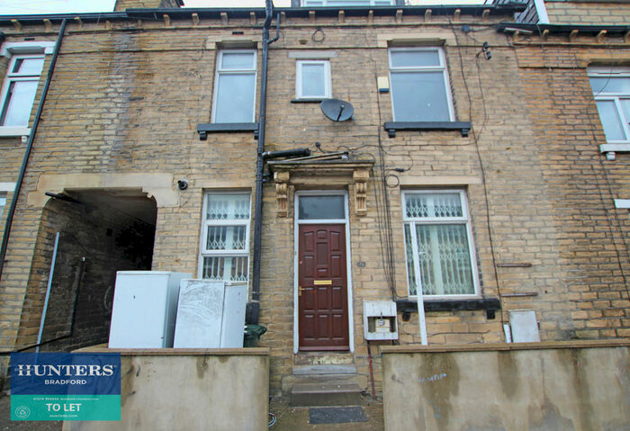 4 Bedroom Terraced House To Rent In Dirkhill Road, Bradford, BD7