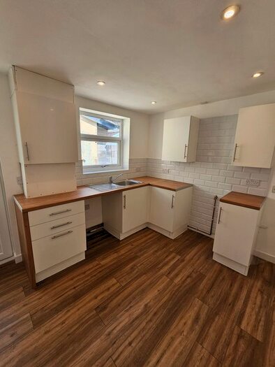 3 Bedroom Terraced House To Rent In Lewis Street, Aberdare, CF44