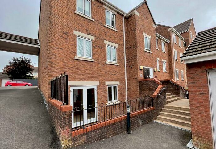 2 Bedroom Flat To Rent In Fleming Walk, Church Village, CF38