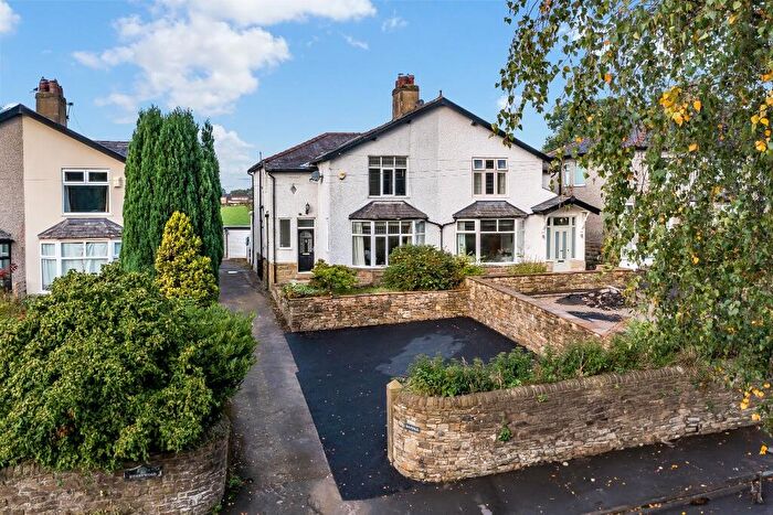 3 Bedroom Semi-Detached House For Sale In Simonstone Lane, BB12