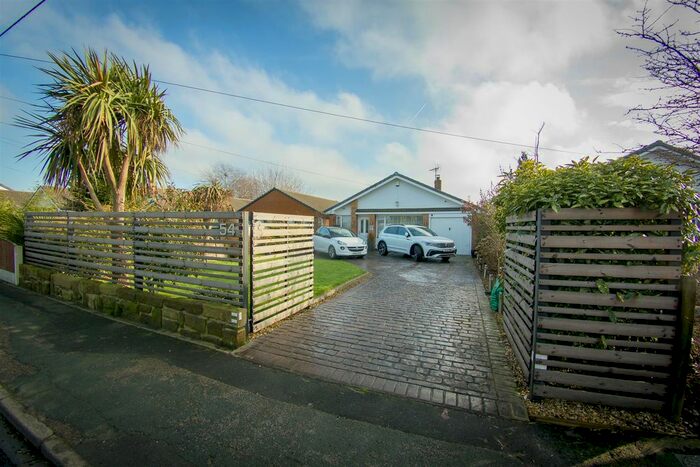 2 Bedroom Detached Bungalow For Sale In Hoscar Moss Road, Lathom, Ormskirk, L40