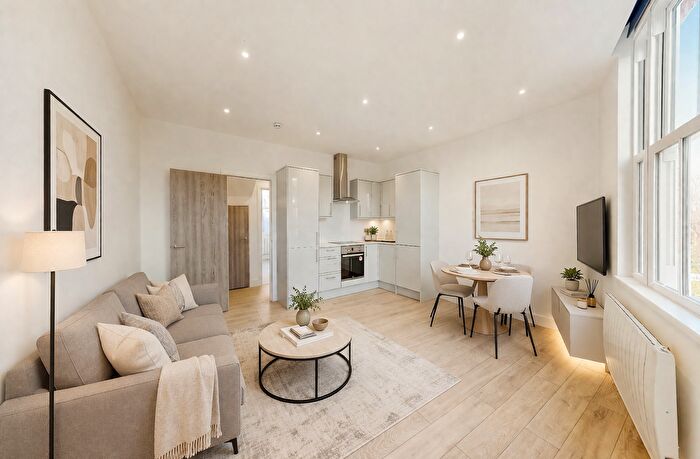 1 Bedroom Flat To Rent In Bushey Grove Road, Bushey, WD23