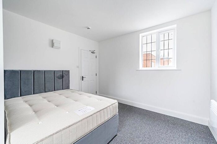 Studio To Rent In High Street, Watford, Bushey, WD23