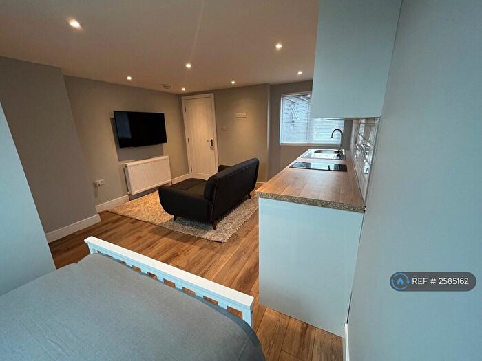 1 Bedroom Flat To Rent In Alexandra Ave, Luton, LU3